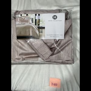 NIB Hotel Collection Woodrose Full/Queen Duvet Cov
